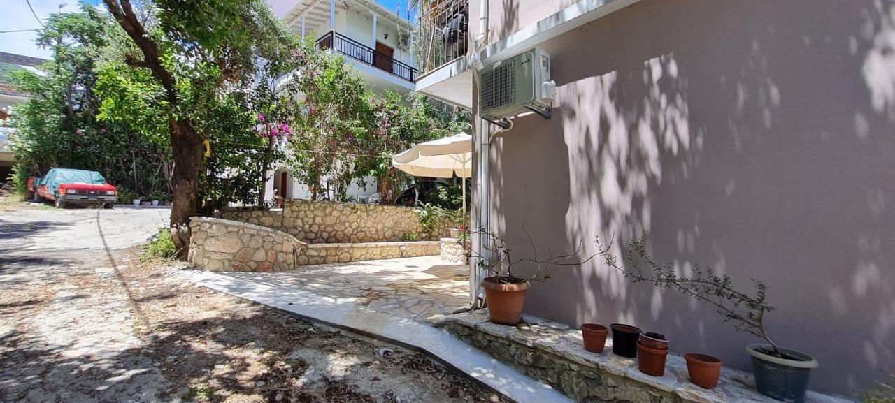 Gerys House Apartment Nikiana Exterior photo