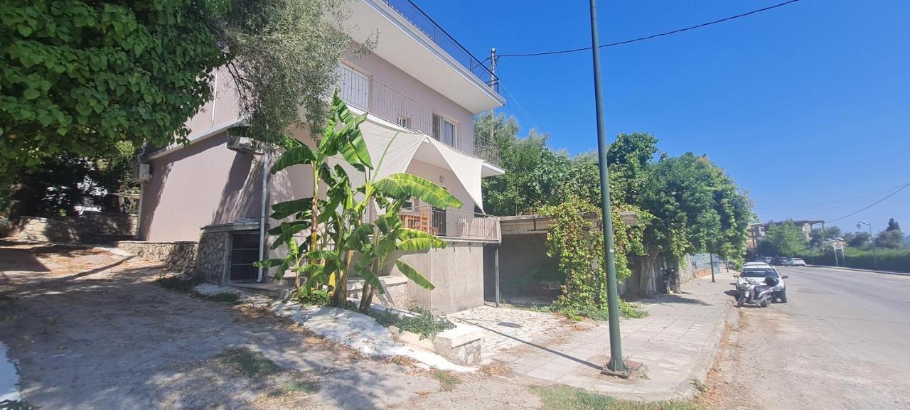 Gerys House Apartment Nikiana Exterior photo
